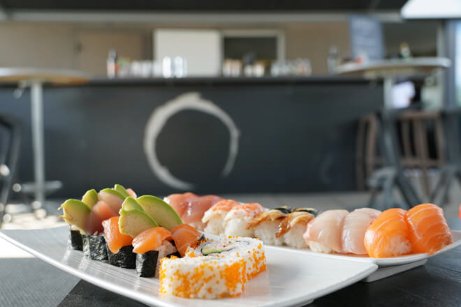 Noohn Sushi Bar Slide